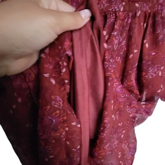 Sz M Women's Casual Dress Burgundy Mini Fit & Flare V-Neck Long Sleeve Floral - Picture 6 of 7